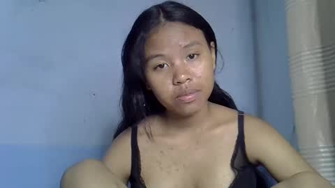 Snapshot of emiehottie chatting on 05-21-26, 10:55 Ami online show from 05-21-26, 10:55