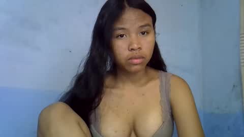 Snapshot of emiehottie chatting on 06-09-26, 06:58 Ami online show from 06-09-26, 06:58