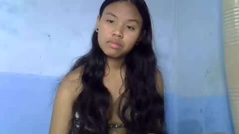 Snapshot of emiehottie chatting on 06-11-26, 07:45 Ami online show from 06-11-26, 07:45