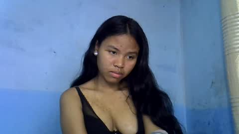 Snapshot of emiehottie chatting on 06-12-26, 09:03 Ami online show from 06-12-26, 09:03