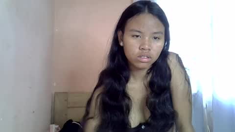 Snapshot of emiehottie chatting on 06-14-26, 07:21 Ami online show from 06-14-26, 07:21