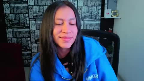 Snapshot of emigomez_ chatting on 06-07-26, 03:54 Emilia Gomez online show from 06-07-26, 03:54