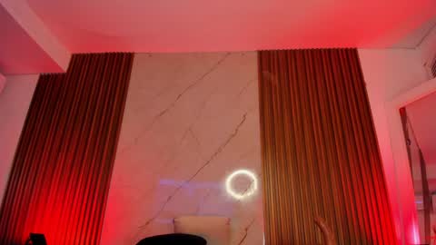 Snapshot of emiilycollins1 chatting on 01-12-25, 08:57 online show from 01-12-25, 08:57