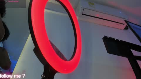 Snapshot of emiilycollins1 chatting on 01-18-25, 09:02 online show from 01-18-25, 09:02