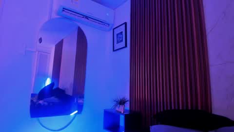 Snapshot of emiilycollins1 chatting on 09-13-25, 12:21 online show from 09-13-25, 12:21