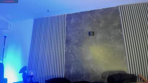 Snapshot of emiilycollins1 chatting on 10-12-25, 04:50 online show from 10-12-25, 04:50