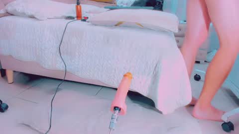 EmillySaenz online show from 07-10-26, 12:19