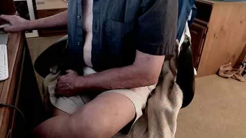 Terrance1st online show from 10-28-25, 06:21