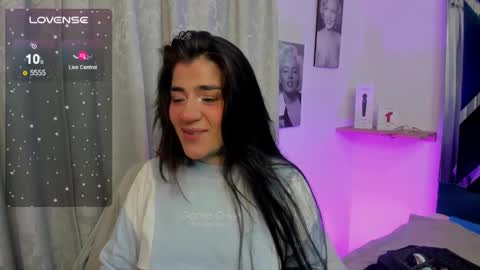 emilayton_ online show from 01-20-25, 03:48
