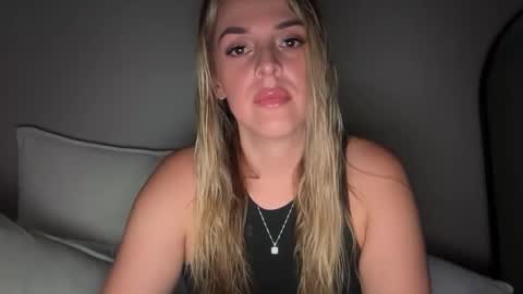 emilelovesyou online show from 05-02-26, 09:42