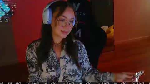 Emili online show from 07-28-26, 11:39