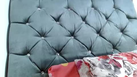 Snapshot of emili_riders chatting on 02-15-25, 08:44 emili riders online show from 02-15-25, 08:44