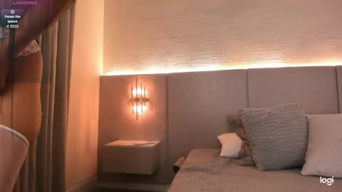 emilia_1040 online show from 09-09-25, 04:01