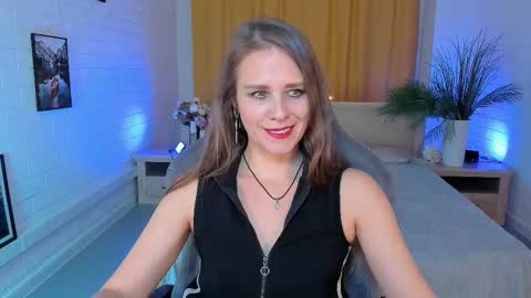 Emilia Bedy online show from 11-21-25, 09:08