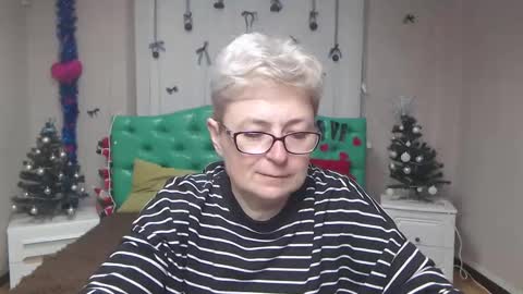 EmiliaGree online show from 01-05-26, 06:11