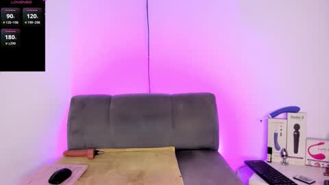 emiliana_bloomm online show from 11-27-25, 11:01