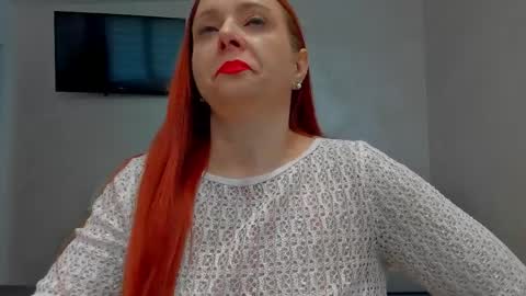 Emiliana online show from 04-15-26, 09:16