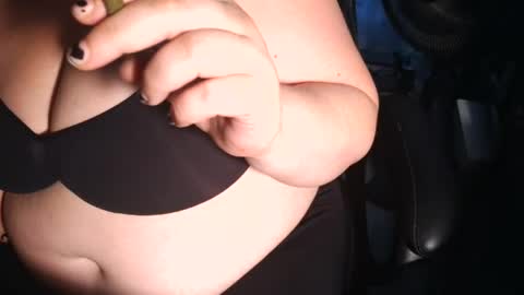 Snapshot of emiliefoxx chatting on 07-30-26, 07:57 emilie foxx online show from 07-30-26, 07:57