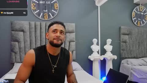 Emilio online show from 02-12-26, 11:27