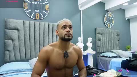 Snapshot of emilio_brandon chatting on 06-15-26, 11:01 Emilio online show from 06-15-26, 11:01