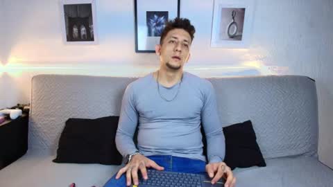 Snapshot of emiliocum_24 chatting on 07-19-26, 06:50 EMILIOCUM online show from 07-19-26, 06:50