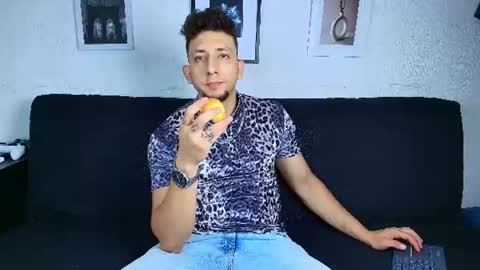 Snapshot of emiliocum_24 chatting on 07-29-26, 05:38 EMILIOCUM online show from 07-29-26, 05:38