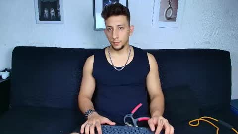 Snapshot of emiliocum_24 chatting on 07-30-26, 04:44 EMILIOCUM online show from 07-30-26, 04:44