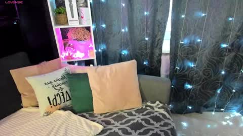 Emiliya online show from 02-09-25, 02:28