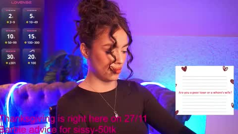 Snapshot of emiliyaroude chatting on 11-19-25, 02:06 Emiliya online show from 11-19-25, 02:06