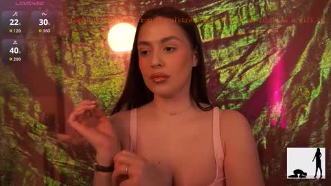 Snapshot of emiliyaroude chatting on 12-17-25, 12:33 Emiliya online show from 12-17-25, 12:33