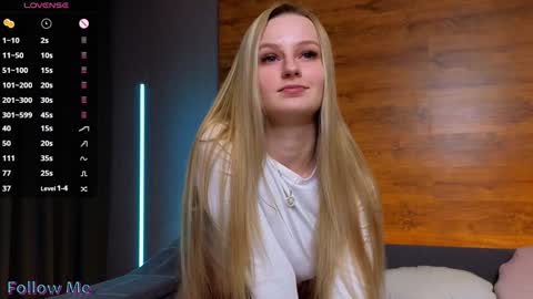 Emilly online show from 01-26-25, 01:58