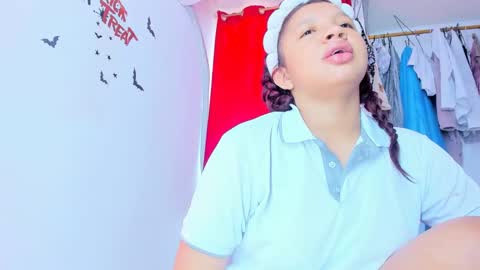 emily online show from 11-23-25, 01:33