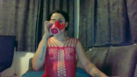 Snapshot of emilly_daniel chatting on 06-26-26, 10:25 Emilly and Daniel online show from 06-26-26, 10:25