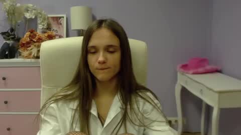 Emilly online show from 01-23-25, 10:54