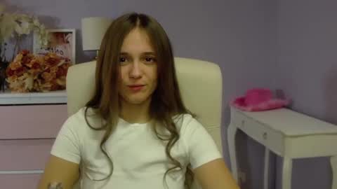 Emilly online show from 01-24-25, 07:41