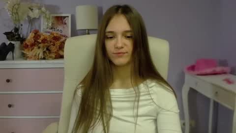 Emilly online show from 02-06-25, 08:07