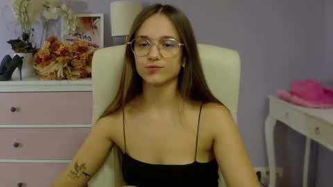 Emilly online show from 02-17-25, 10:51