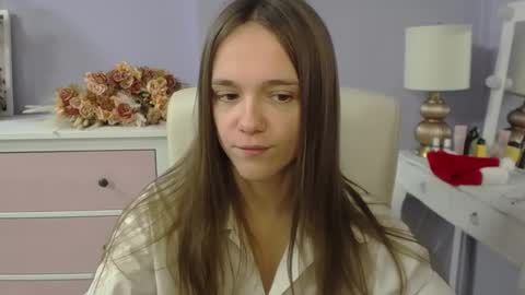 Emilly online show from 12-23-25, 07:39