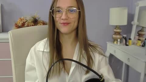 Emilly online show from 01-15-26, 07:35