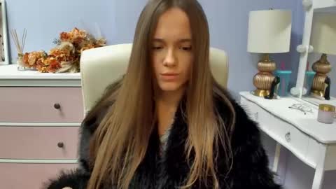 Emilly online show from 03-28-26, 07:52