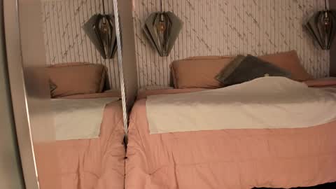 emilly_mell online show from 09-24-25, 11:13