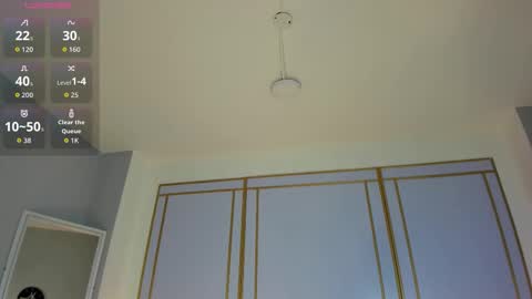 Snapshot of emilly_mell chatting on 12-21-25, 11:39 emilly_mell online show from 12-21-25, 11:39