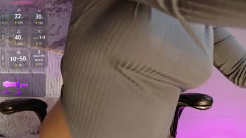 Snapshot of emilly_mell chatting on 03-02-26, 11:50 emilly_mell online show from 03-02-26, 11:50