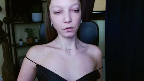 Emilly online show from 02-20-26, 02:06