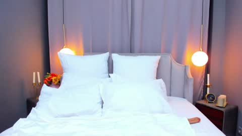 Snapshot of emillybronte chatting on 01-24-25, 08:22 EMMA online show from 01-24-25, 08:22