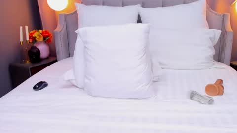 Snapshot of emillybronte chatting on 03-12-25, 11:22 EMMA online show from 03-12-25, 11:22