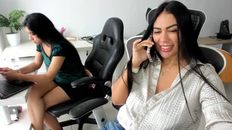 Emilly  online show from 11-11-25, 01:11