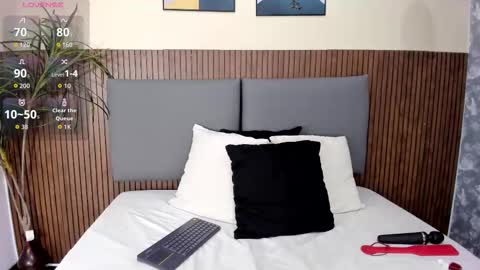 emillyharper_ online show from 10-16-25, 04:24