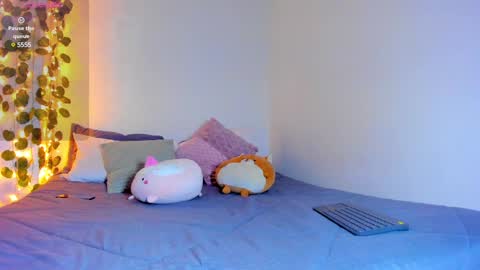 Snapshot of emillyhils1 chatting on 03-06-25, 11:36 emilly online show from 03-06-25, 11:36