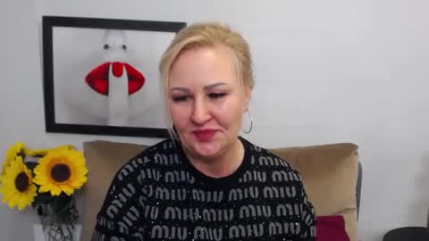 EmillyLove online show from 03-05-25, 07:16